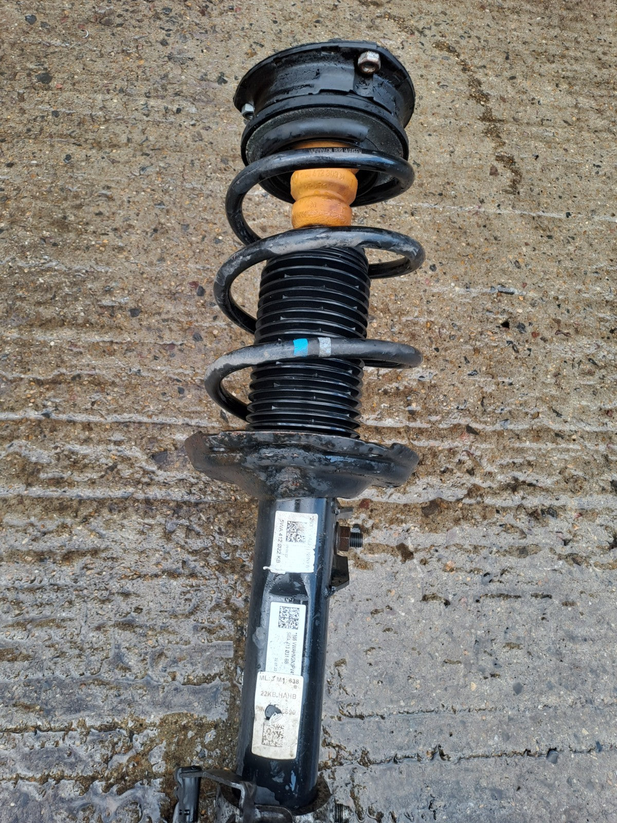 ✅2022 VW Golf GTE Front Right Suspension Leg Hub 5WA412022KB + Warranty A388 - Image 3