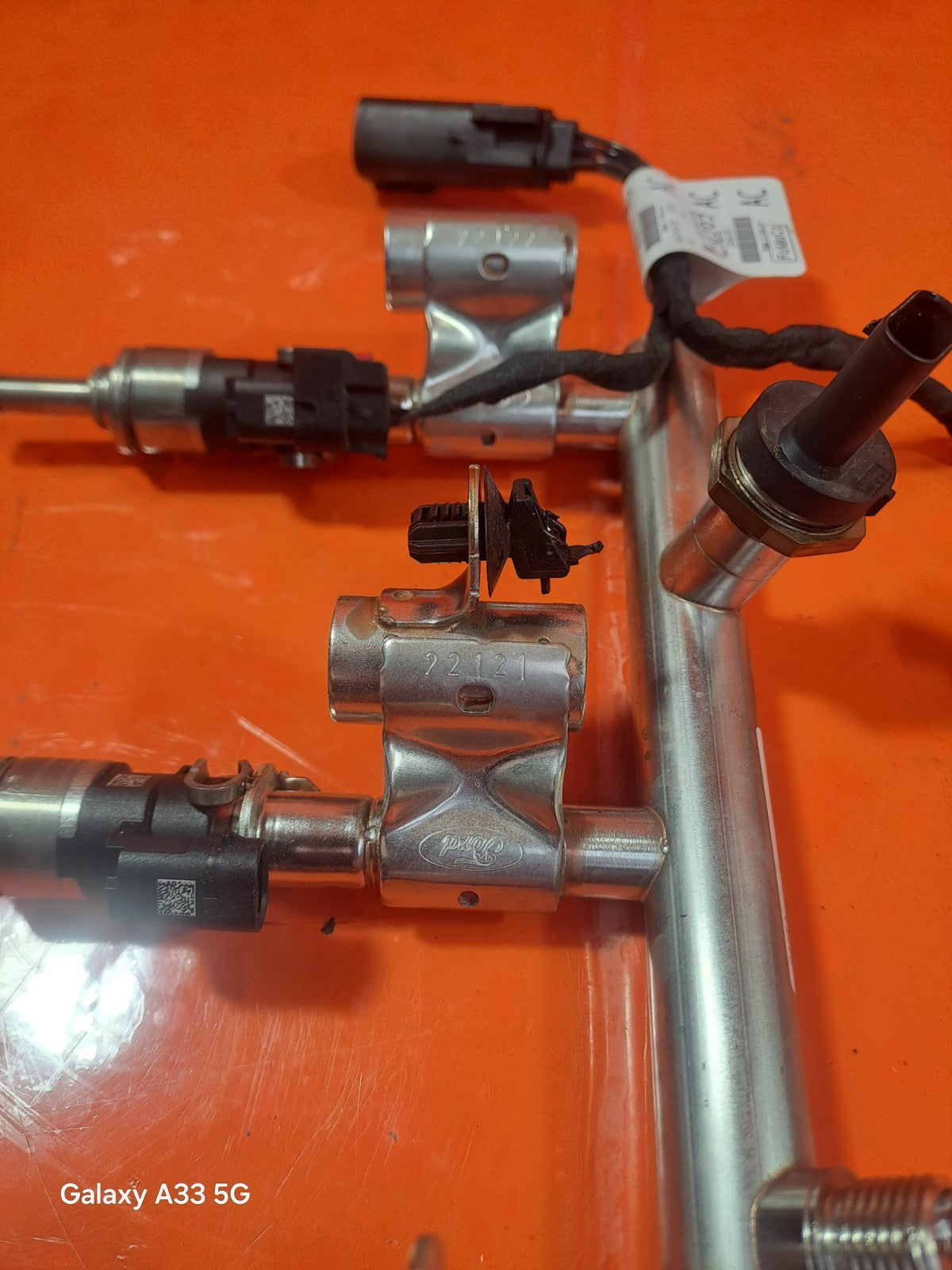 ✅2024 FORD KUGA MK3 1.5P FUEL RAIL & INJECTORS HX7G-9D280-AB + WARRANTY A302 - Image 9
