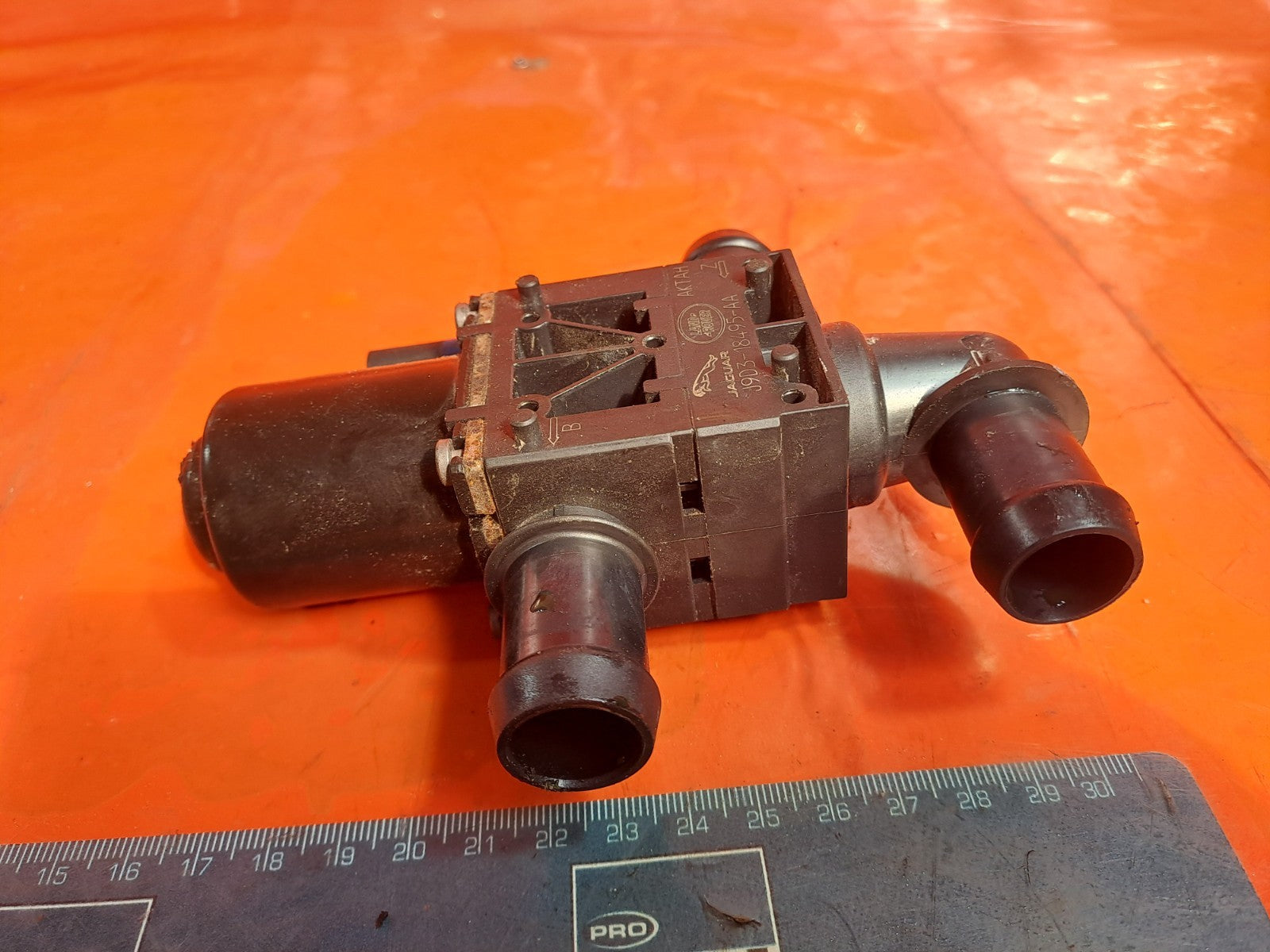 ✅2020 Jaguar I-Pace X590 Water Heater Control Valve J9D3-18495-AA +Warranty A375 - Image 11