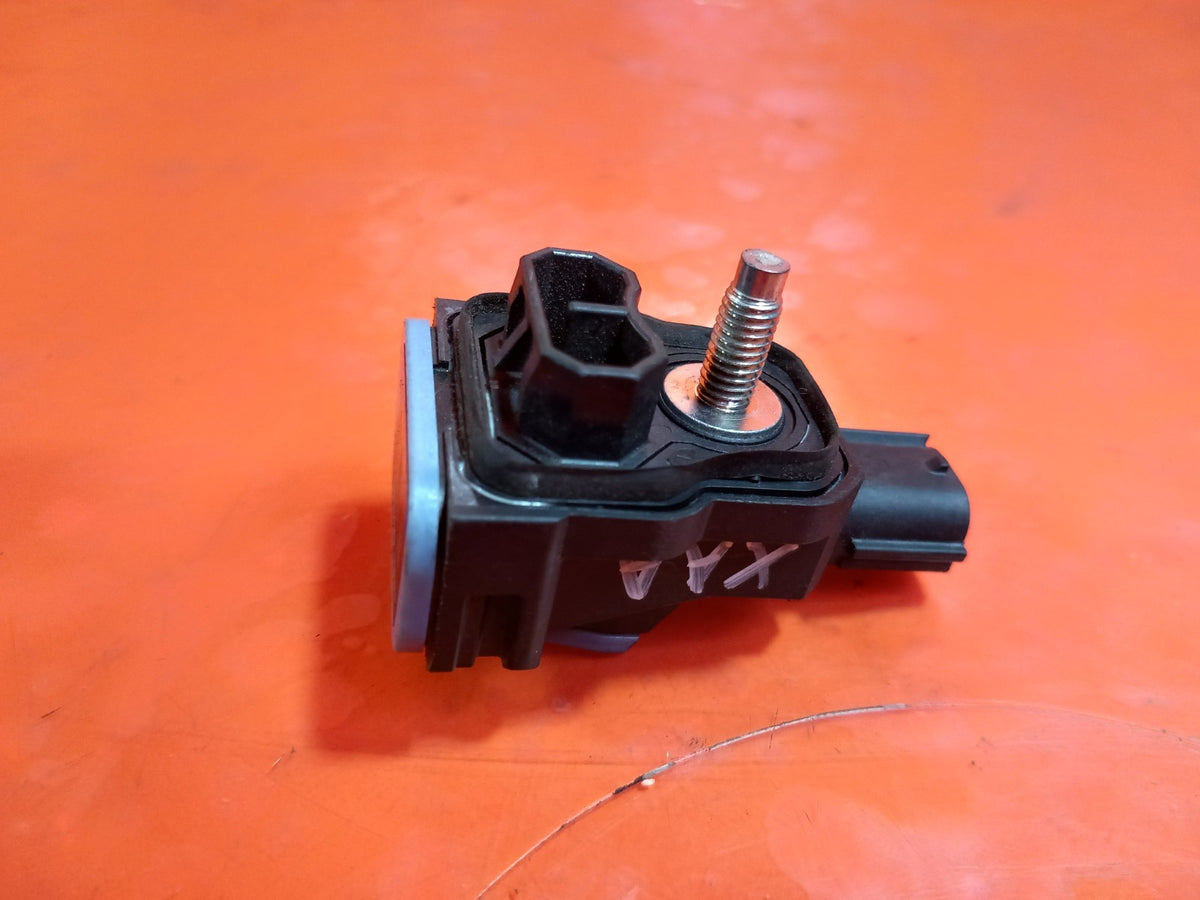 Toyota C-HR Crash Impact Sensor 8983A-F4010 Warranty xAA - Image 3