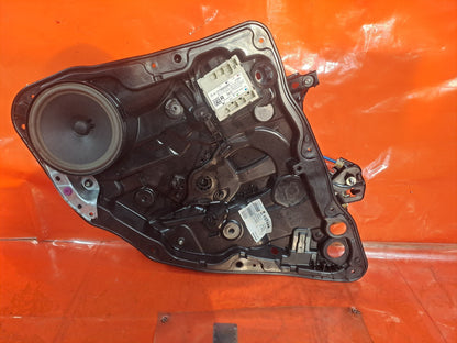 ✅2021 MERCEDES CLA C118 AMG LINE REAR RIGHT WINDOW REGULATOR A1187300601 A358 - Image 1
