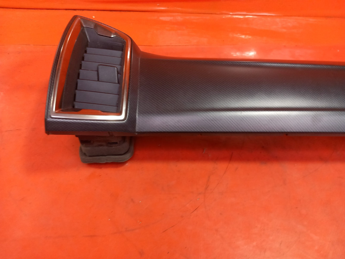 ebay-src:https://i.ebayimg.com/00/s/mtiwmfgxnjaw/z/obkaaeswu7zqls2i/$_57.jpg