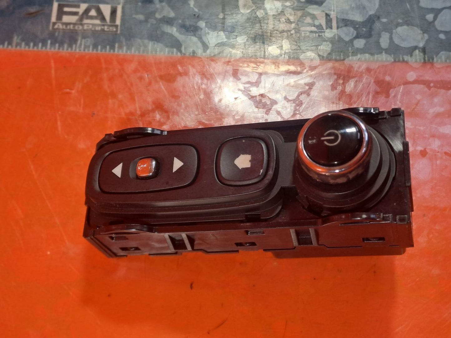 ebay-src:https://i.ebayimg.com/00/s/mtiwmfgxnjaw/z/ti4aaeswzbhpmwnq/$_57.jpg