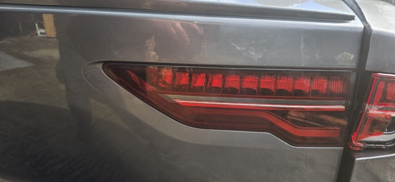 ✅Jaguar I-Pace Ev400 X590 2020 Rear Right Inner Tail Light Warranty A375 - Image 1