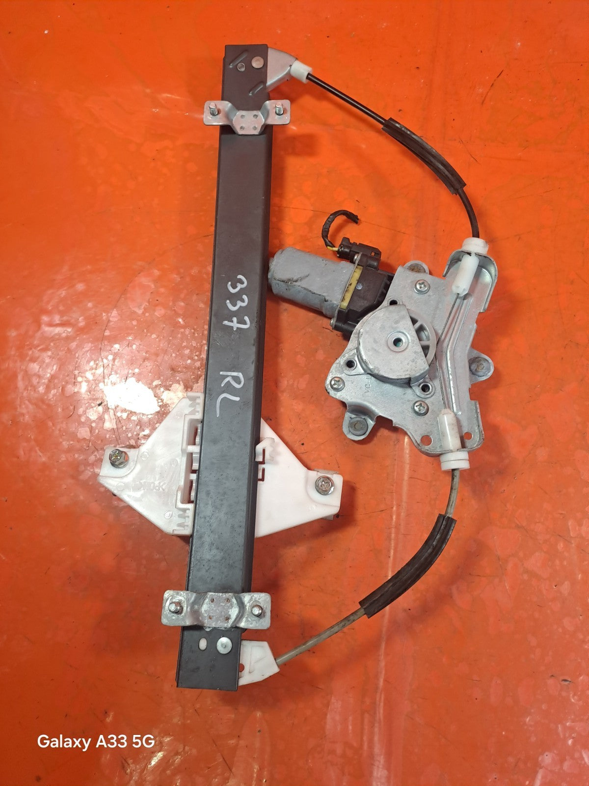 ✅SSANGYONG KORANDO 2.2 DIESEL 2015 REAR LEFT WINDOW MOTOR & REGULATOR Warranty - Image 9
