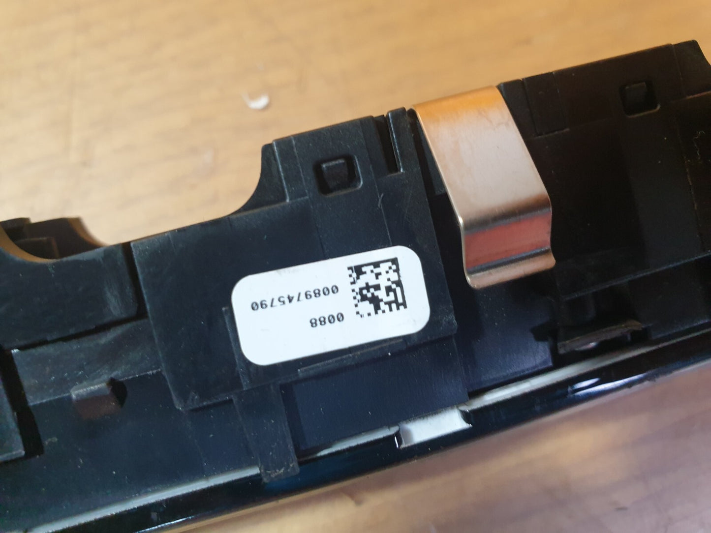 ebay-src:https://i.ebayimg.com/00/s/mtiwmfgxnjaw/z/2xaaaoswivzmcdh5/$_57.jpg