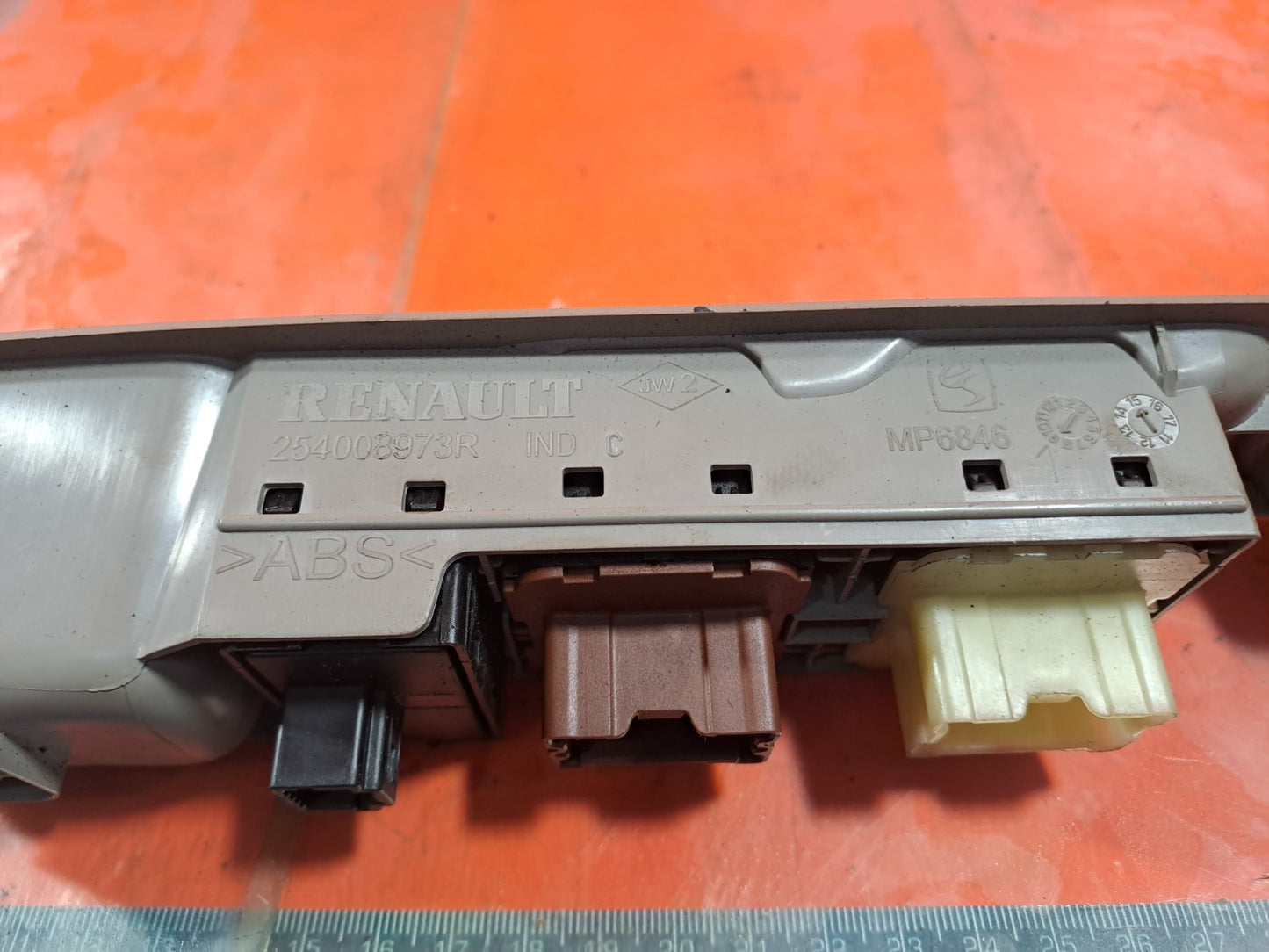 ebay-src:https://i.ebayimg.com/00/s/mtiwmfgxnjaw/z/p3saaeswvqhpovi3/$_57.jpg