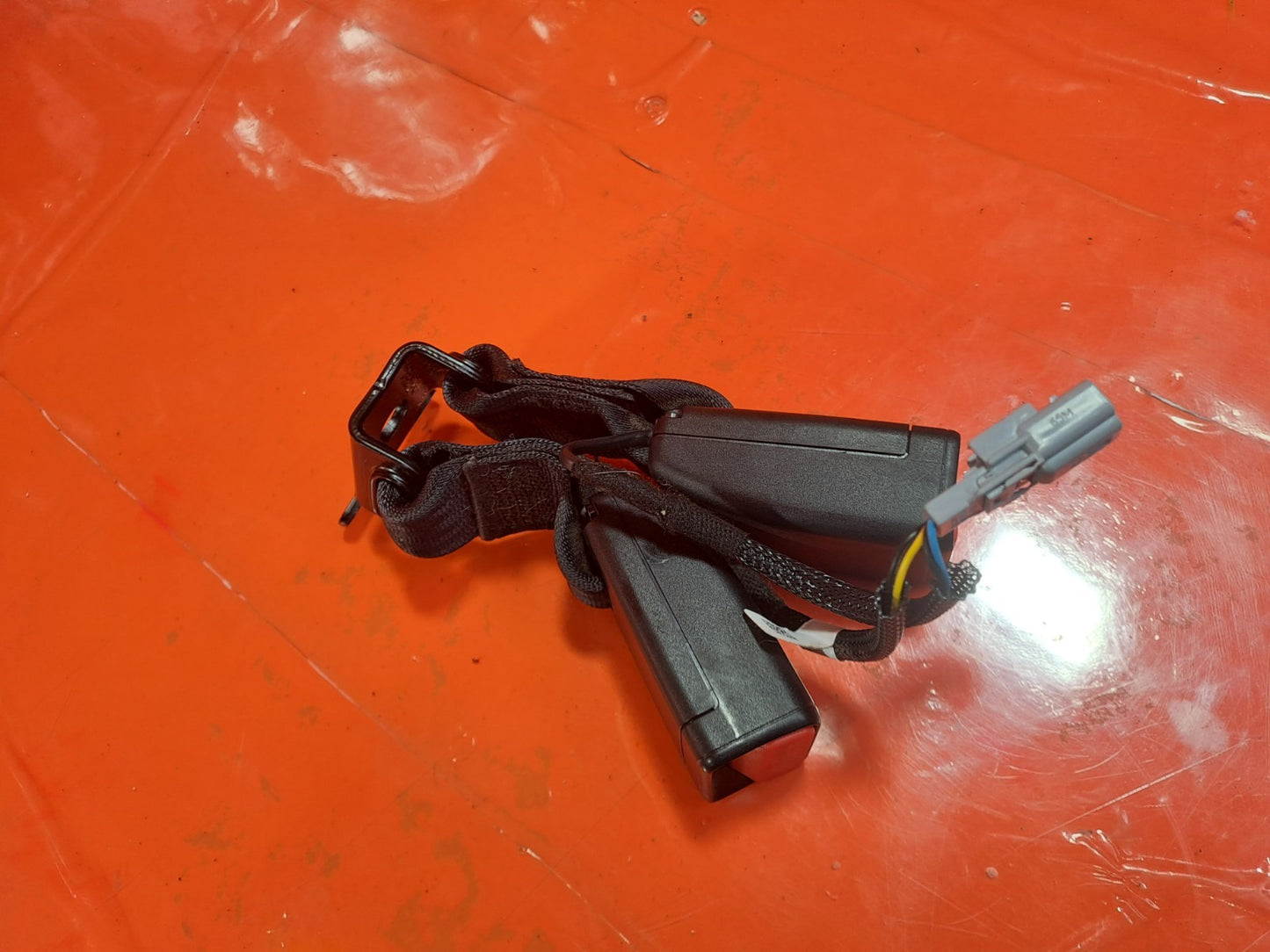 ✅2021 Renault Captur MK2 Rear Center Twin Seat Belt Buckle 878163496R A385 - Image 2