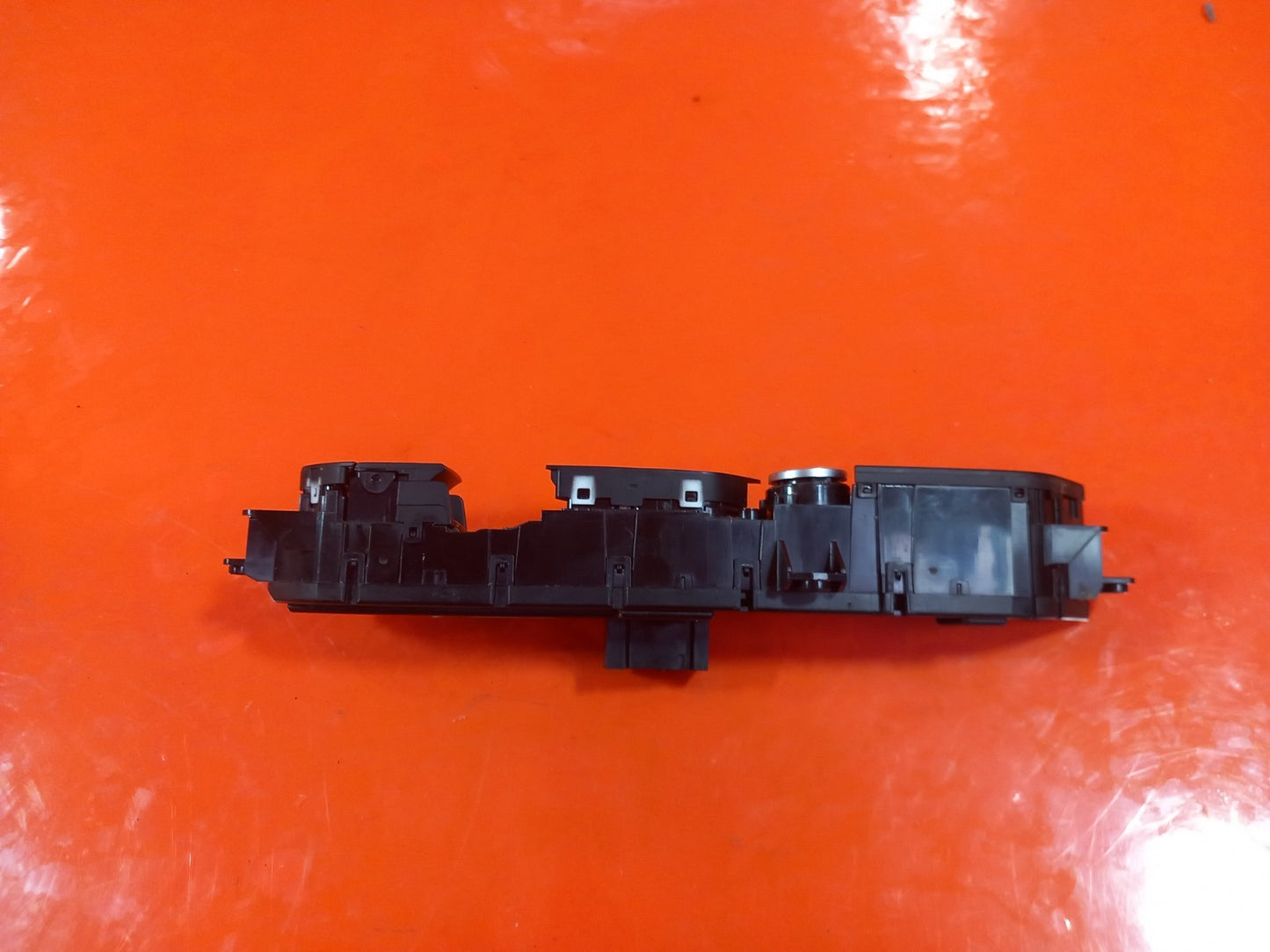 ebay-src:https://i.ebayimg.com/00/s/mtiwmfgxnjaw/z/upkaaeswttfqmwou/$_57.jpg