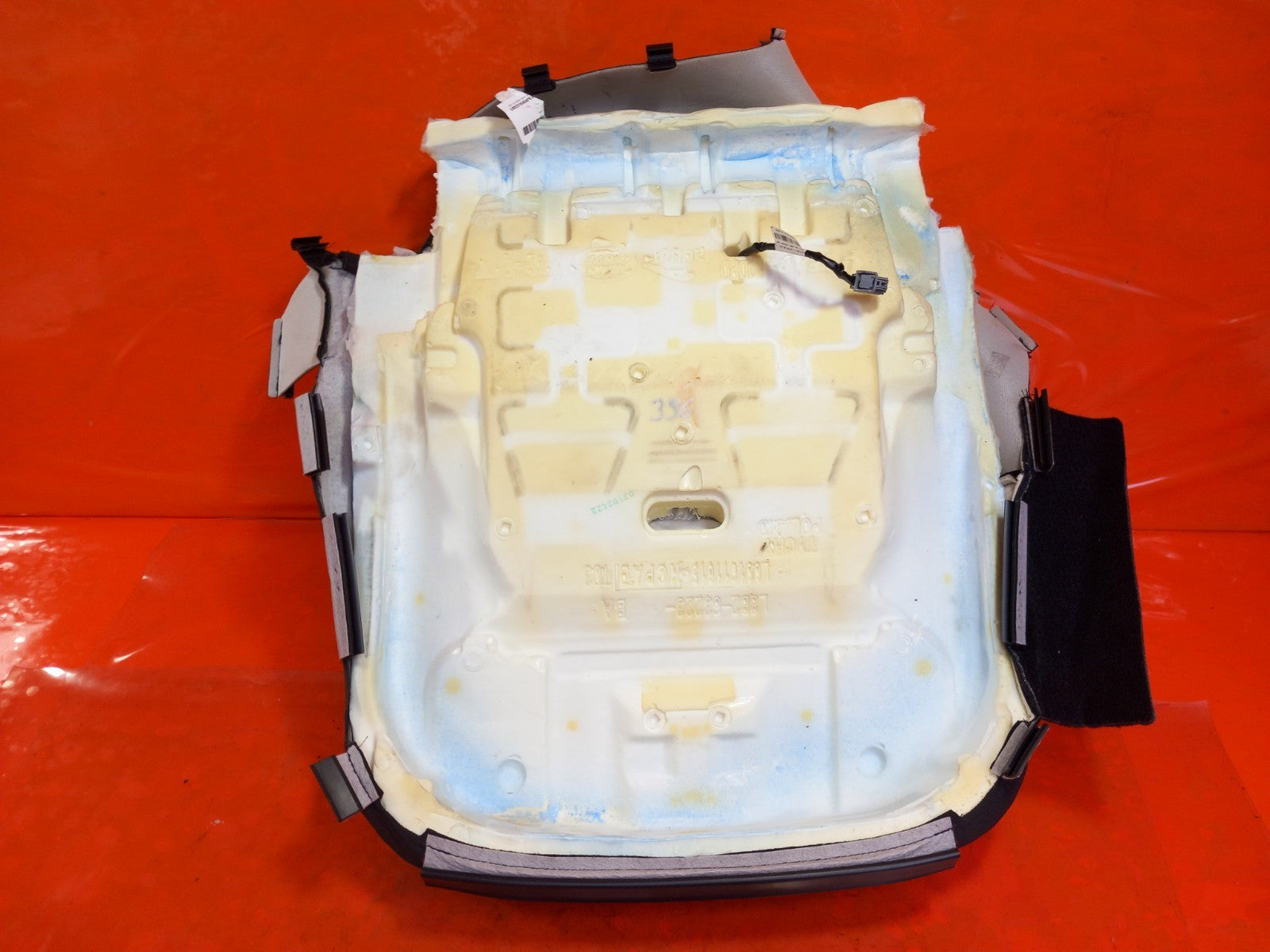 Land Rover Defender L663 3.0 Diesel 2025 Front Left Seat Base L8B263223BA A396 - Image 6