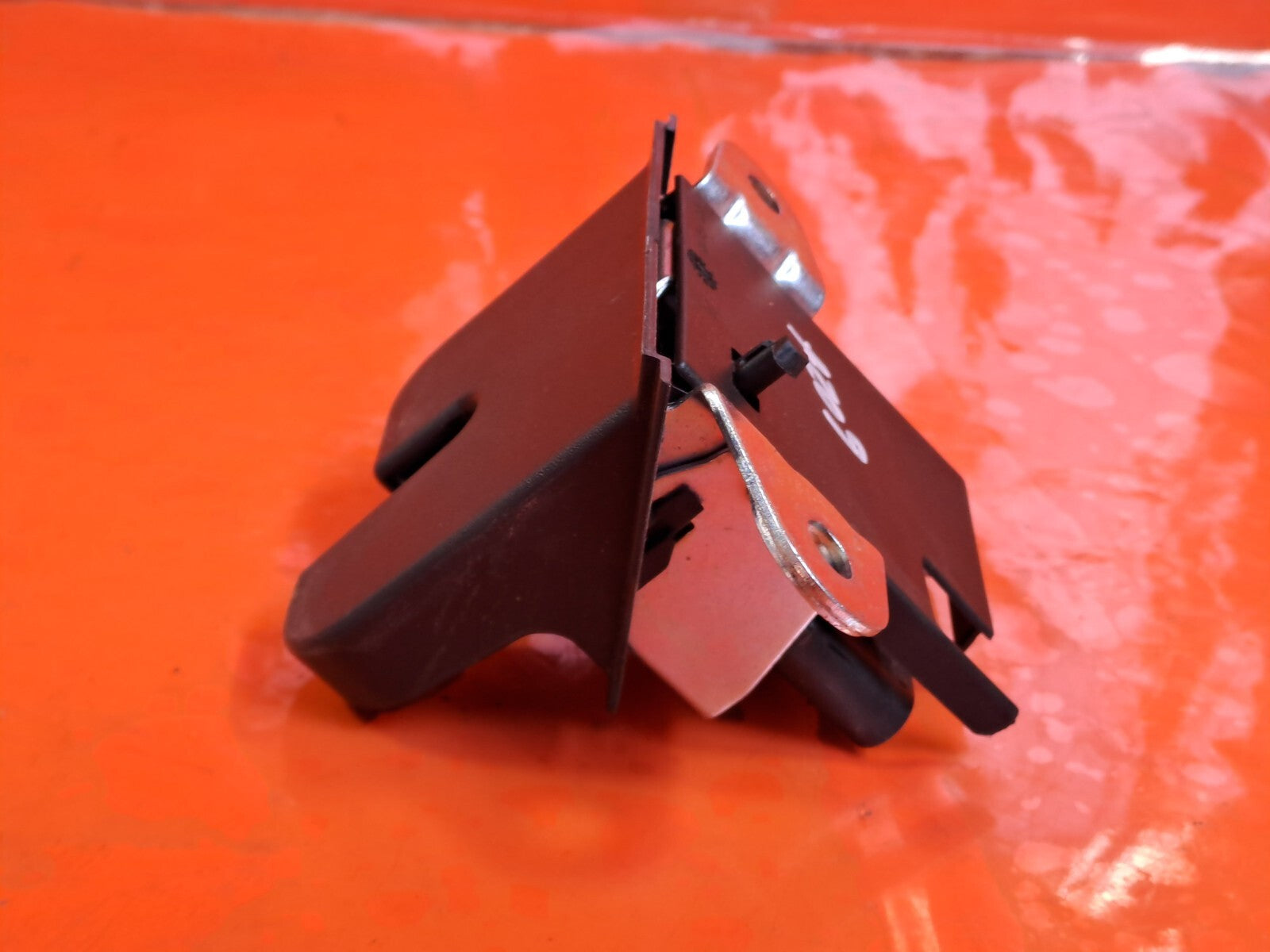 ✅2023 CUPRA BORN V2 EV TAILGATE BOOT LOCK 131817 + WARRANTY A209 - Image 7