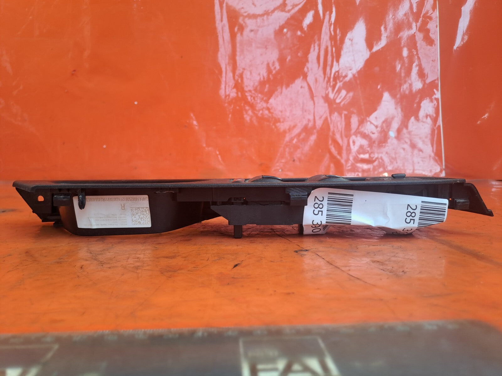 ✅FORD B-MAX TITANIUM 1.0 PETROL 2014 FRONT RIGHT ELECTRIC WINDOW SWITCH A285 - Image 2