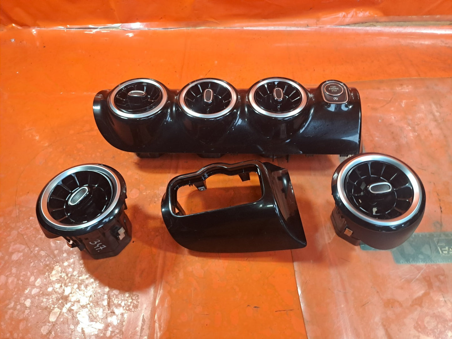 ✅MERCEDES A180D W177 1.5 DIESEL 2019 DASHBOARD AIR VENTS A1778308300 A1776800101 - Image 6