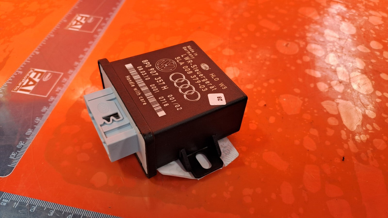 ebay-src:https://i.ebayimg.com/00/s/otawwde2mda=/z/7w0aaoswsepnar~q/$_57.jpg