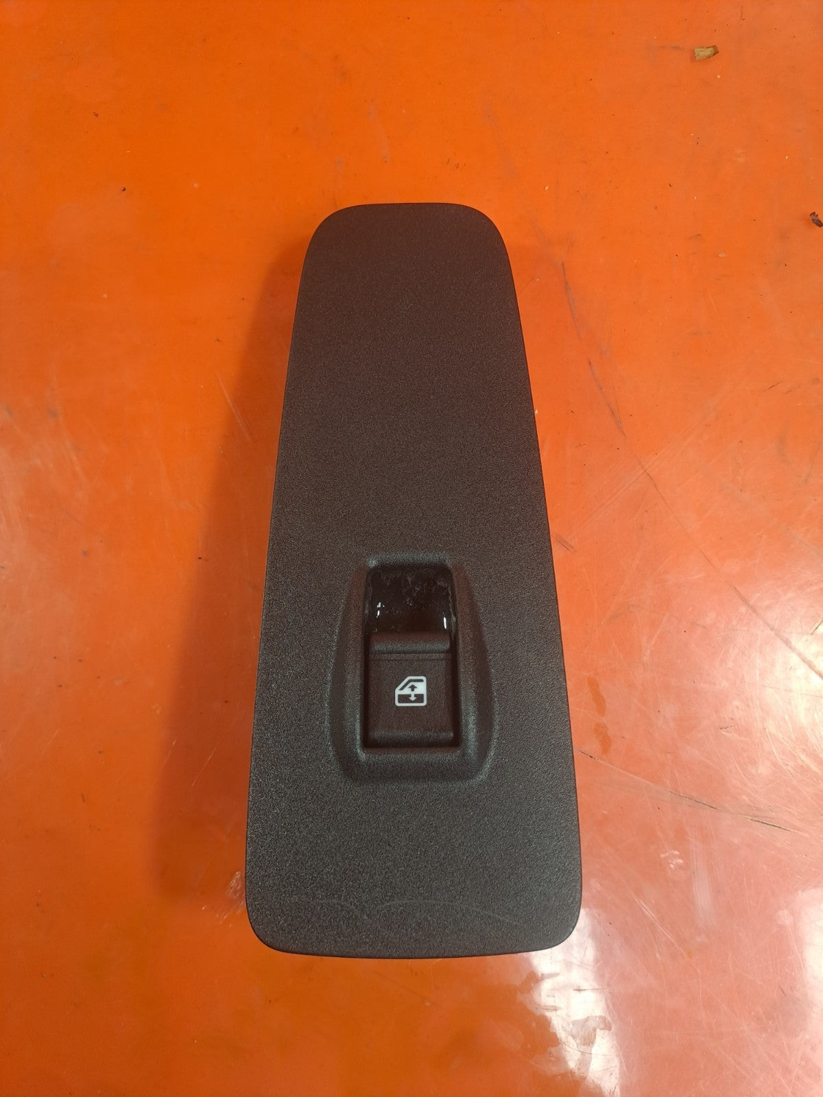 ebay-src:https://i.ebayimg.com/00/s/mtywmfgxmjaw/z/xiqaaeswnrjqhwed/$_57.jpg