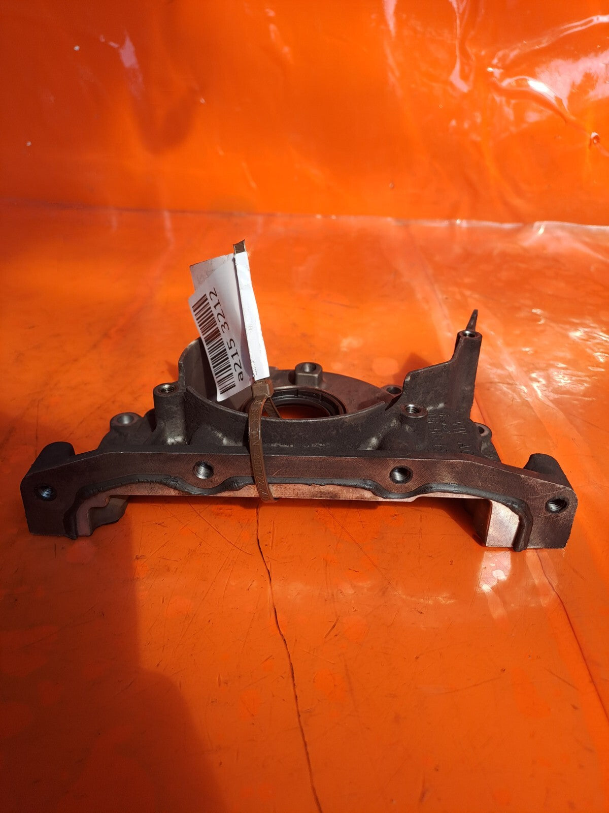 ✅Volkswagen Transporter T30 Hline 180 2.0 Diesel 2015 CRANKSHAFT SEAL COVER - Image 3