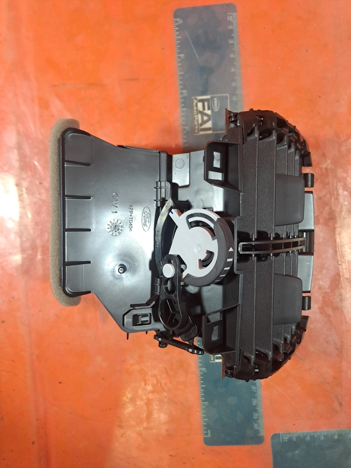 ✅FORD KUGA ST-LINE 2.5 PETROL 2025 REAR CENTRE AIR VENT LJ6B19C570A Warranty - Image 9