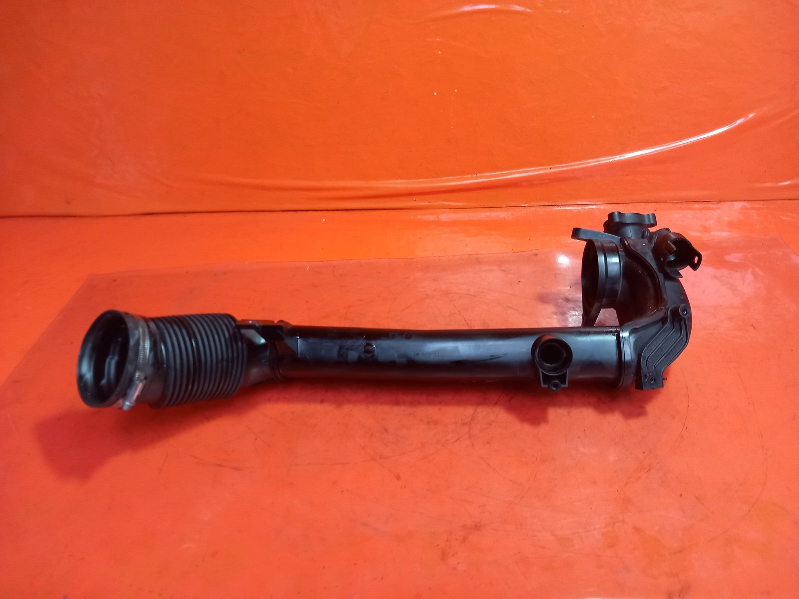 2021 BMW 1 Series F40 Air Intake Pipe Hose 8580239 Warranty A365 - Image 6