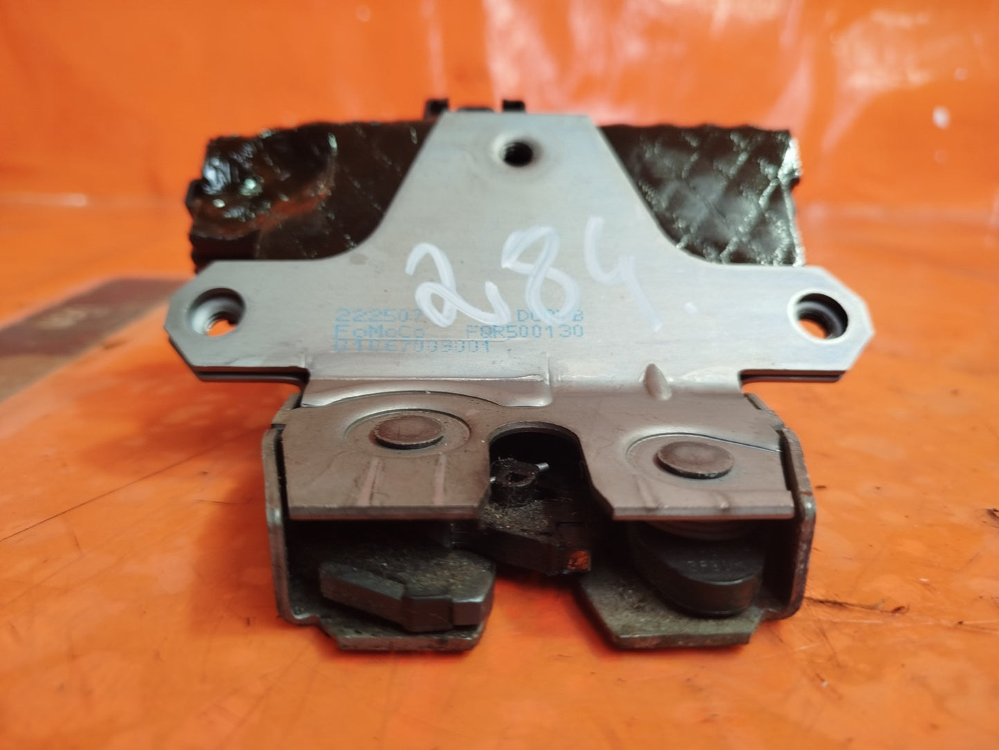 ✅LAND ROVER RANGE ROVER L320 2.7 DIESEL 2007 TAILGATE LOCK CATCH FQR500130 A284 - Image 2