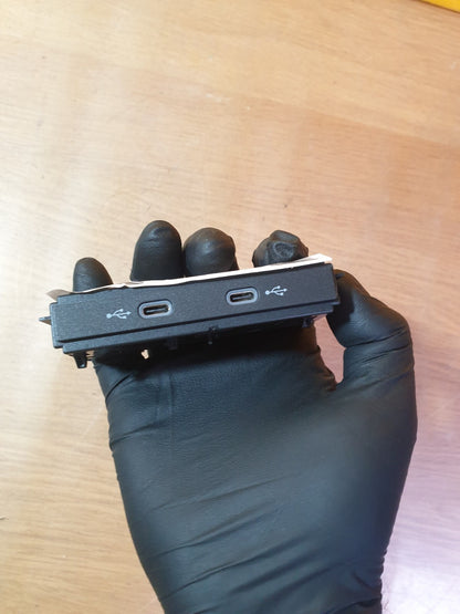 ✅2023 CUPRA FORMENTOR FRONT CENTRE CONSOLE USB-C PORT SOCKET 5NA035736 +WARRANTY - Image 11