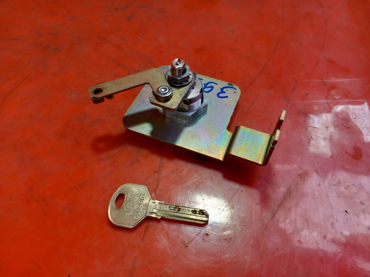 2021 Mercedes W415 Citan Sliding Door Lock Warranty A399 - Image 9