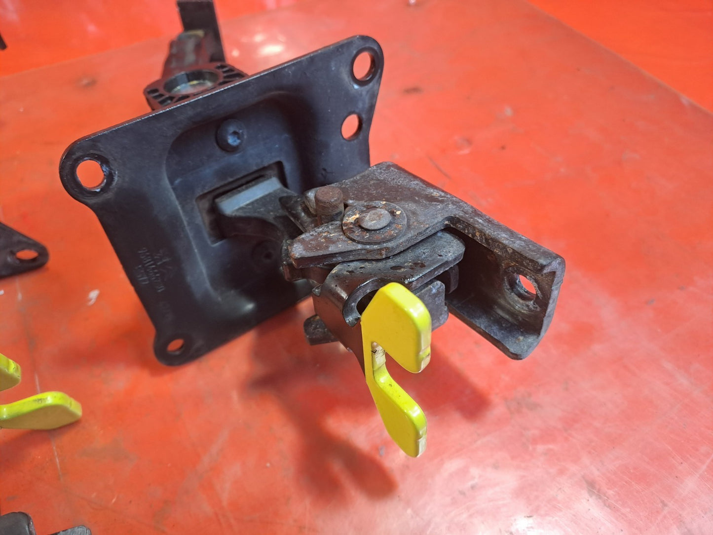 ✅Citroen Berlingo 650 1.5 Diesel 2020 Rear Door Stop Check Strap Pair 9681466280 - Image 7