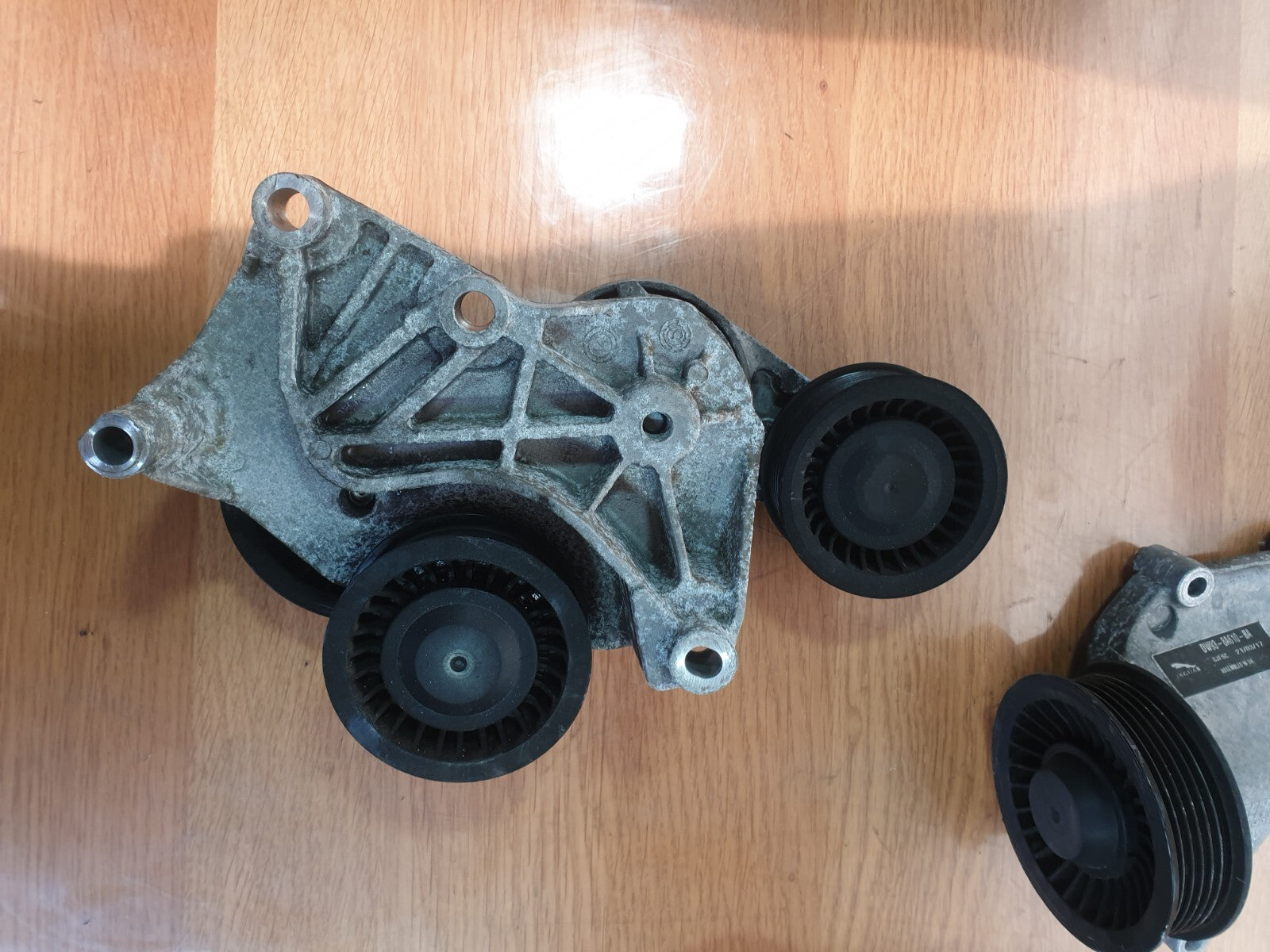 ✅2017 JAGUAR F-PACE X761 3.0P TENSIONER PULLEY BRACKETS + WARRANTY A196 - Image 3
