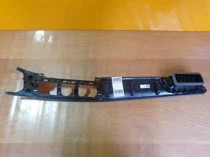✅VW T-ROC 1.5 PETROL 2022 DASHBOARD TRIM WITH AIR VENT 2GB858035A 2GB819703G - Image 4