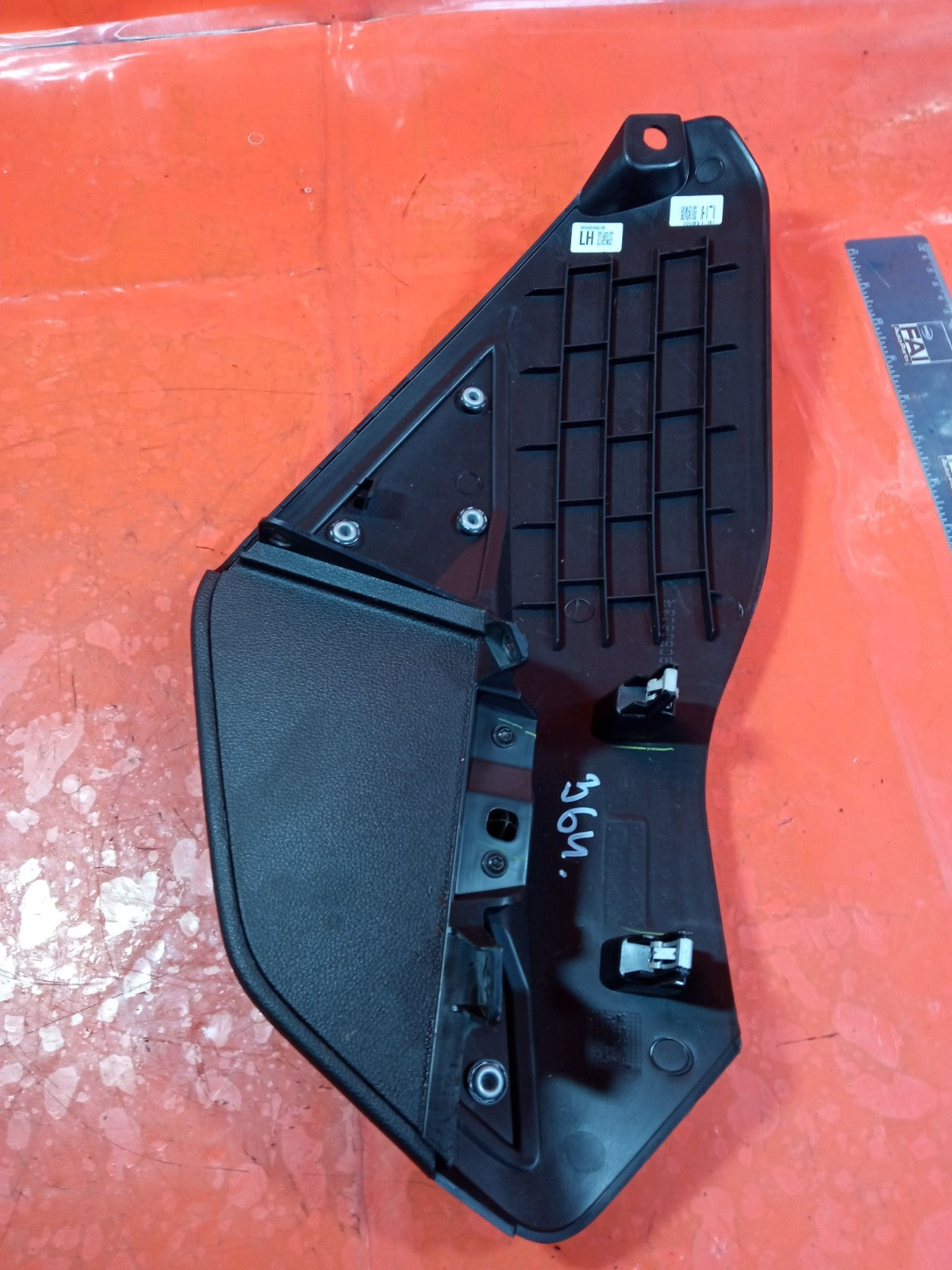 ✅2024 Dacia Duster Journey Centre Console Trim Left 689211548R + Warranty A364 - Image 8
