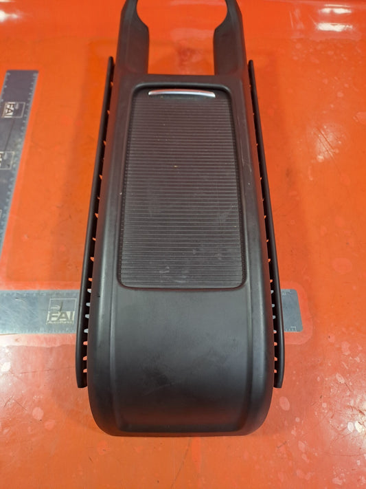 ✅Audi A5 S Line Cabriolet 2.0 P 2009 CENTRE CONSOLE WITH CUP HOLDER 8F0885995 - Image 1