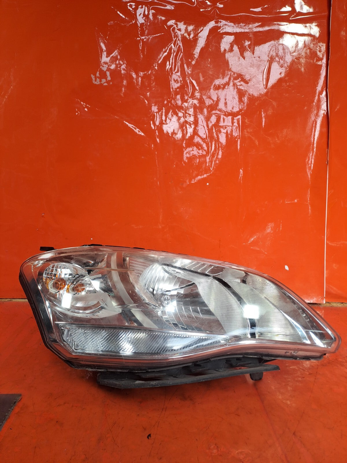 ✅2013 SSANGYONG KORANDO S 2.0 DIESEL FRONT RIGHT HEADLIGHT + WARRANTY A282 - Image 1