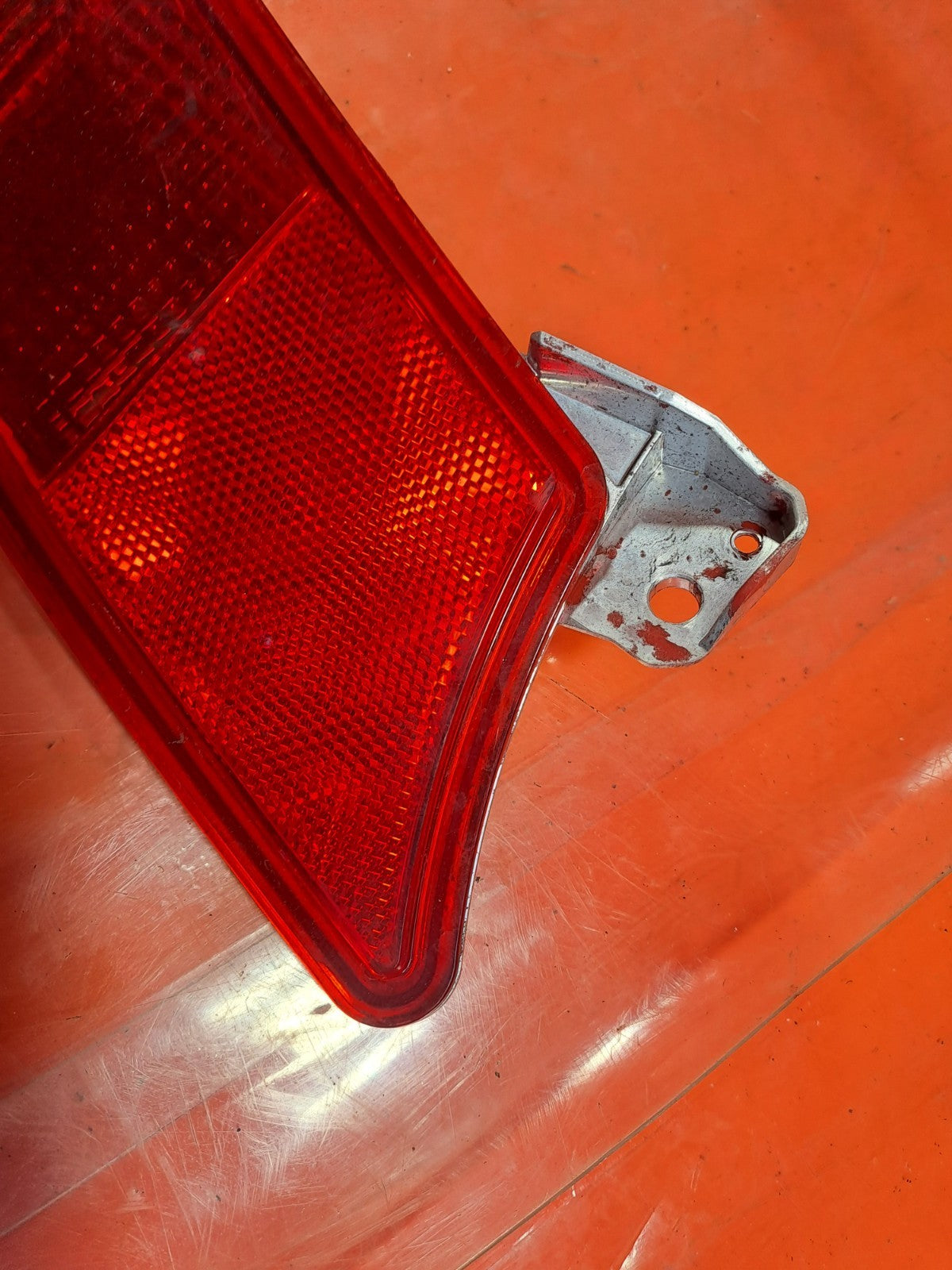 ✅FORD KUGA ST-LINE 2.5 PETROL 2025 REAR BUMPER REFLECTOR LIGHT PAIR LV4B13B415AC - Image 4