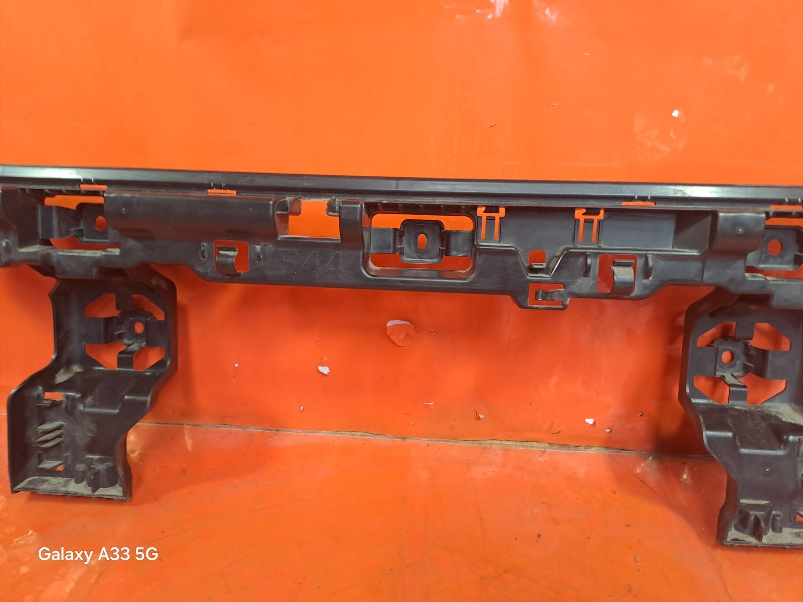 ✅BMW 220D F44 2 Series 2023 2.0 Diesel REAR BUMPER MIDDLE GUIDE BRACKET 8494944 - Image 4