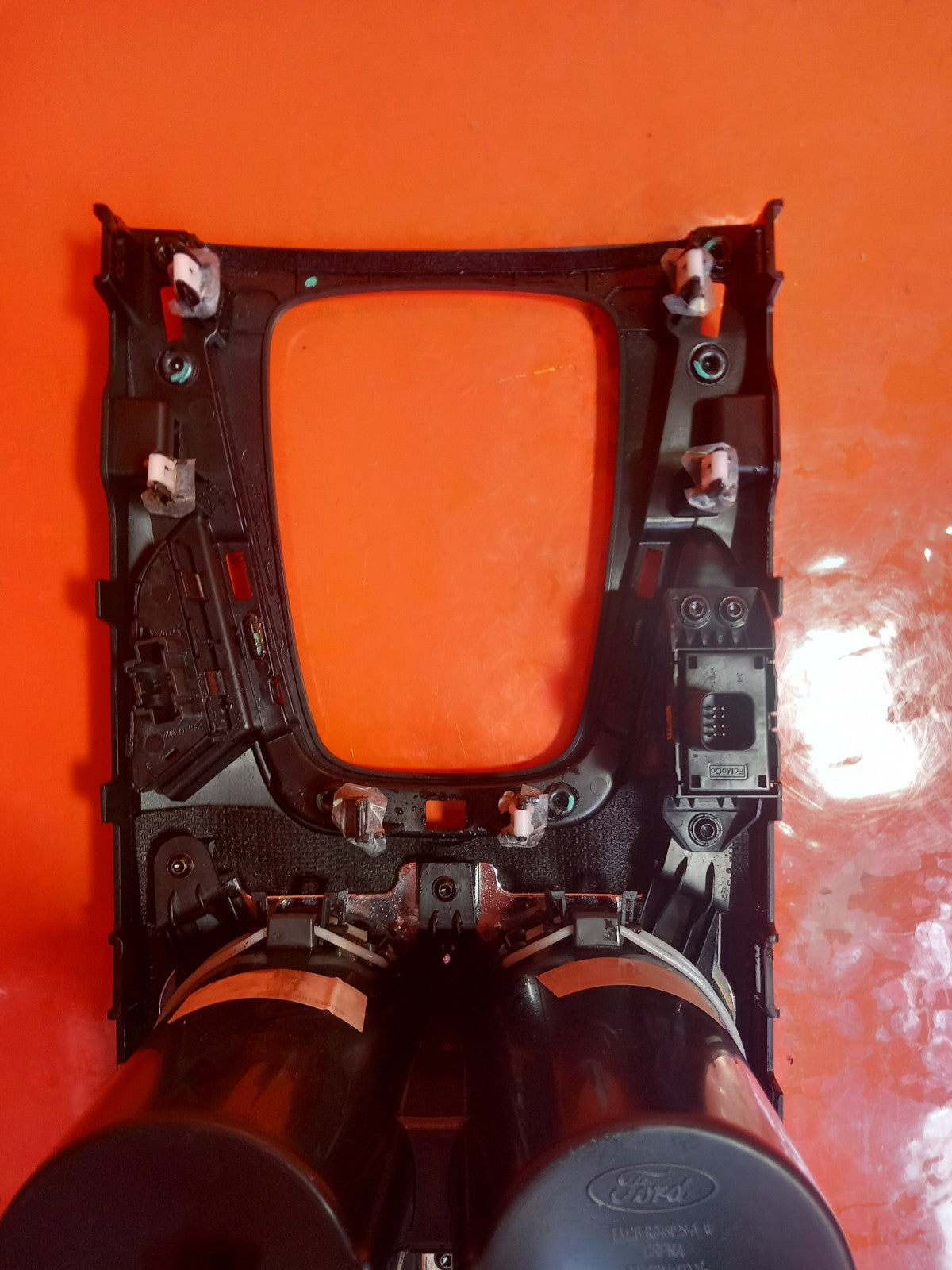 2019 Ford Galaxy MK3 Zetec Centre Console Cup Holder EM2B-R045A76-AE A345 - Image 8