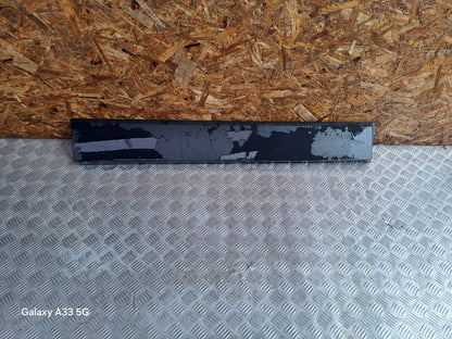 ✅Renault Trafic III Sl27 Sport 2016 1.6 Diesel RIGHT DOOR PLASTIC MOULDING TRIM - Image 1