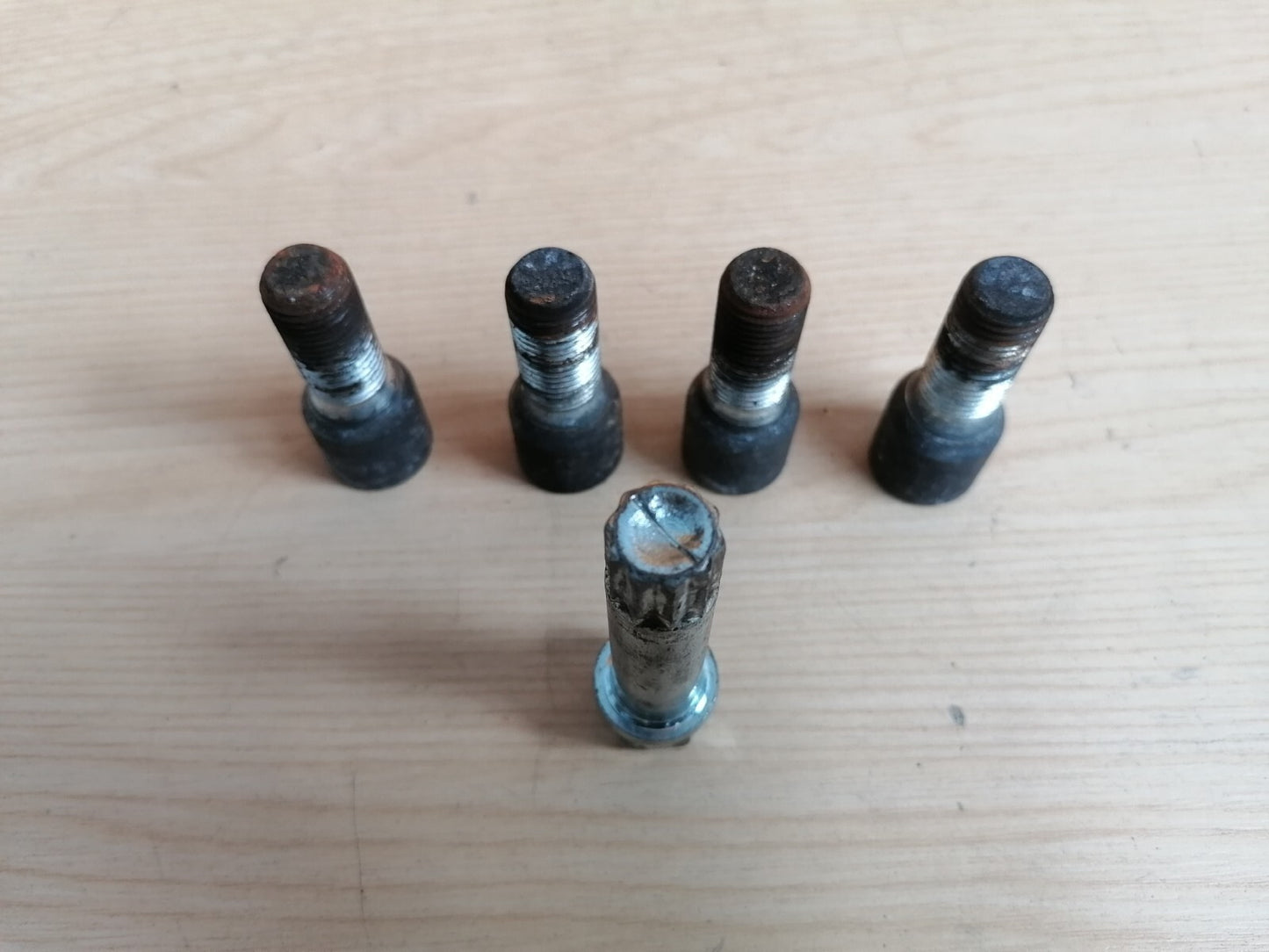 ebay-src:https://i.ebayimg.com/00/s/mtiwmfgxnjaw/z/05saaoswdkzkz6lz/$_57.jpg