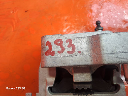 ✅BMW 220D M Sport F44 2 Series 2023 2.0 Diesel RIGHT ENGINE MOUNT 8835570 A293 - Image 7