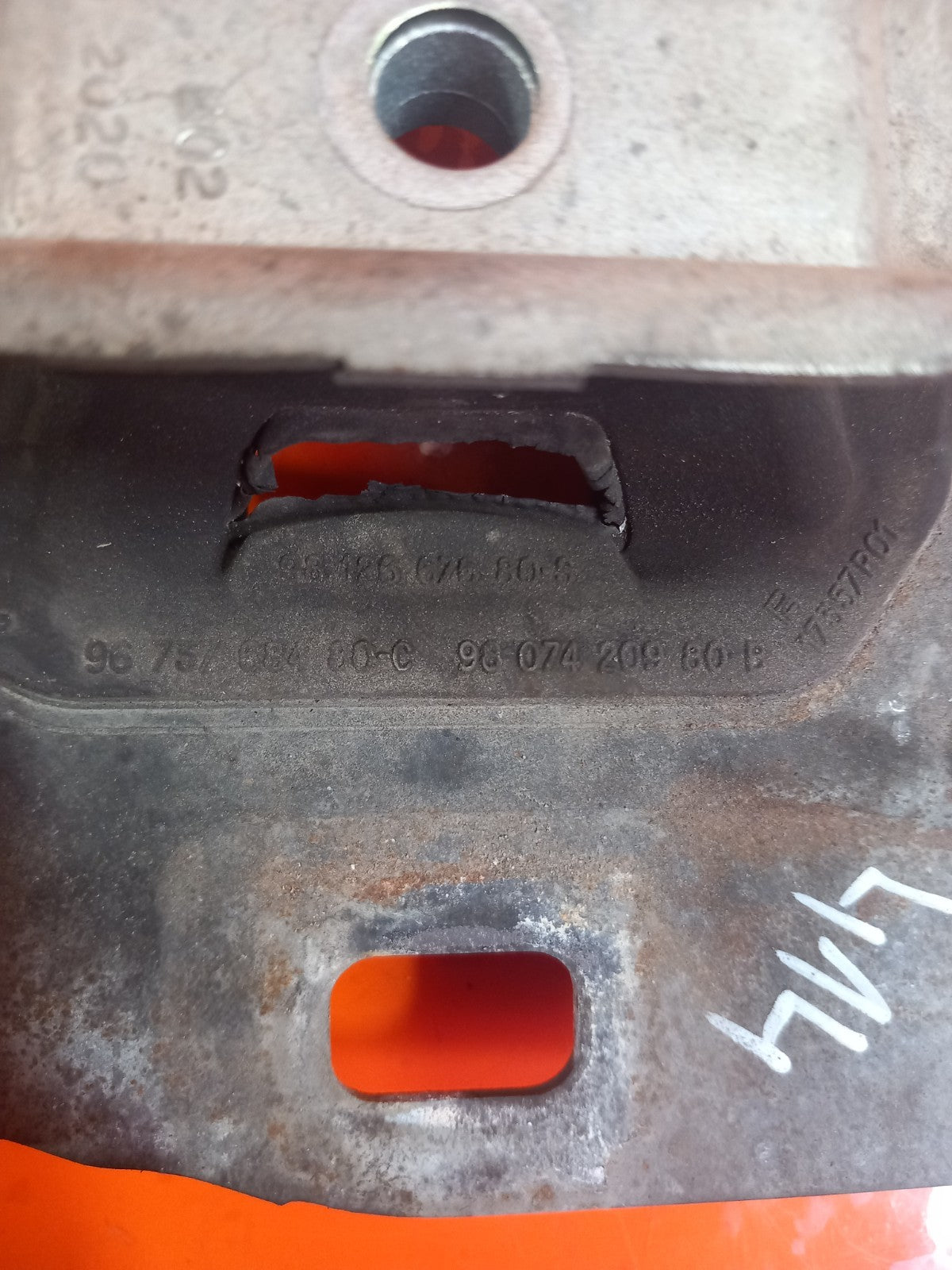 2020 Vauxhall Combo MK4 Engine Mount Left Side 9807420980 Warranty A414 - Image 10
