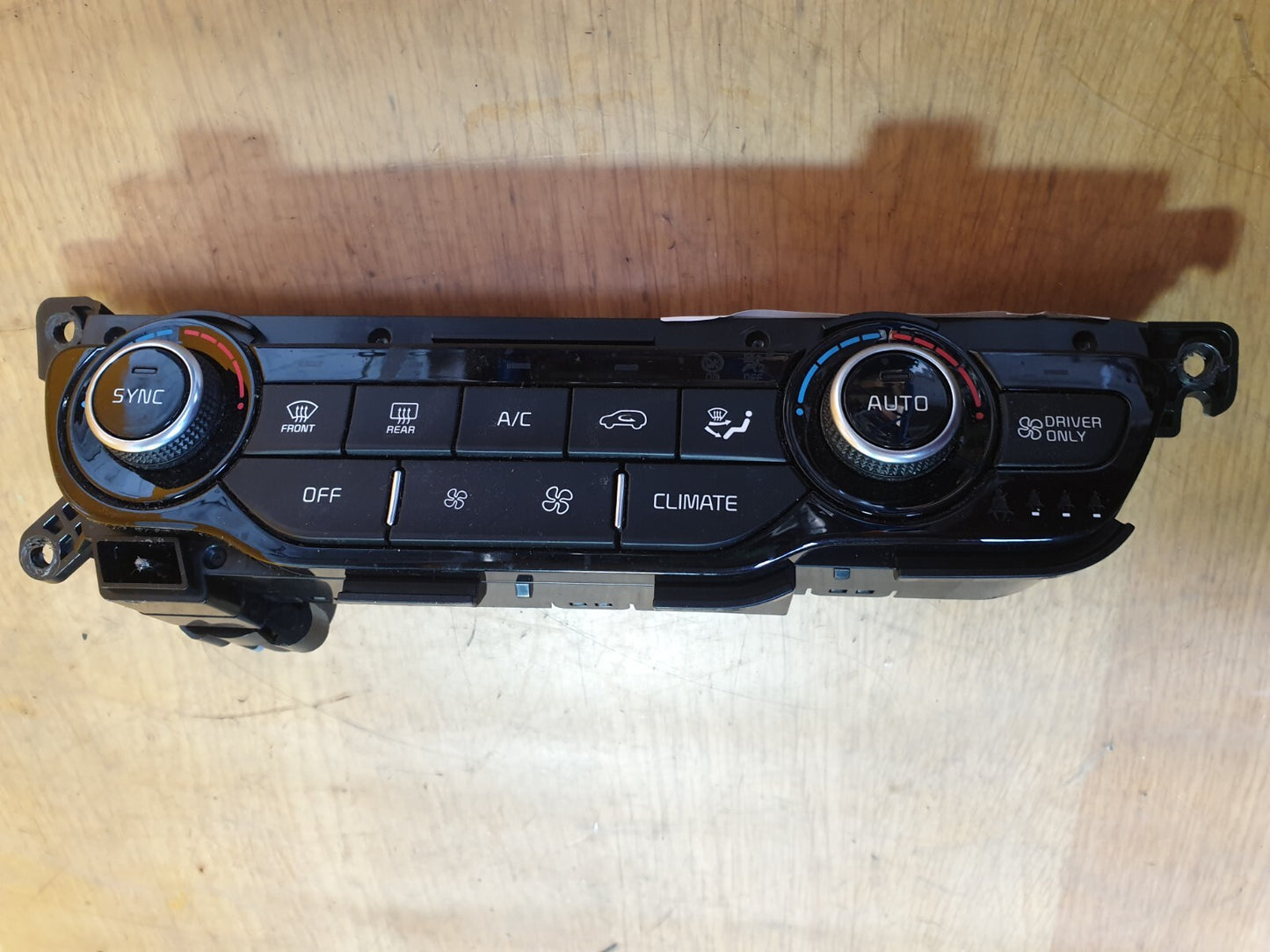 ✅Kia Niro 2 S-A 1.6 Petrol 2020 Heater Climate Control Panel 97250-G5DD0 A194 - Image 1