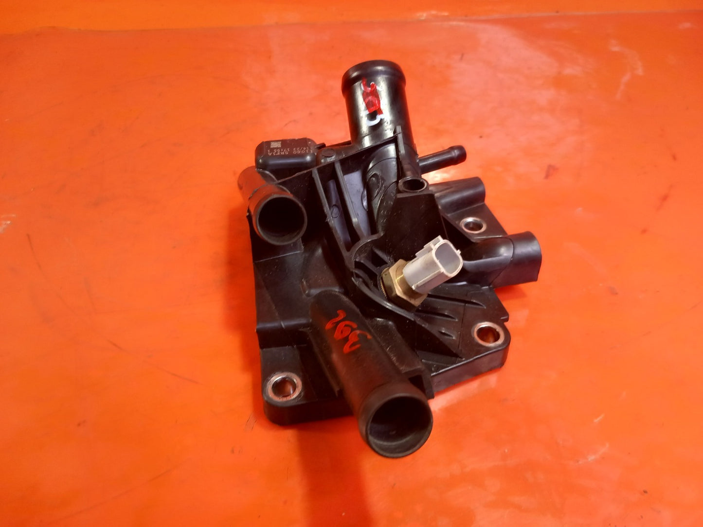 2023 Renault Captur II Thermostat Housing 110605RF1A Warranty A392 - Image 2
