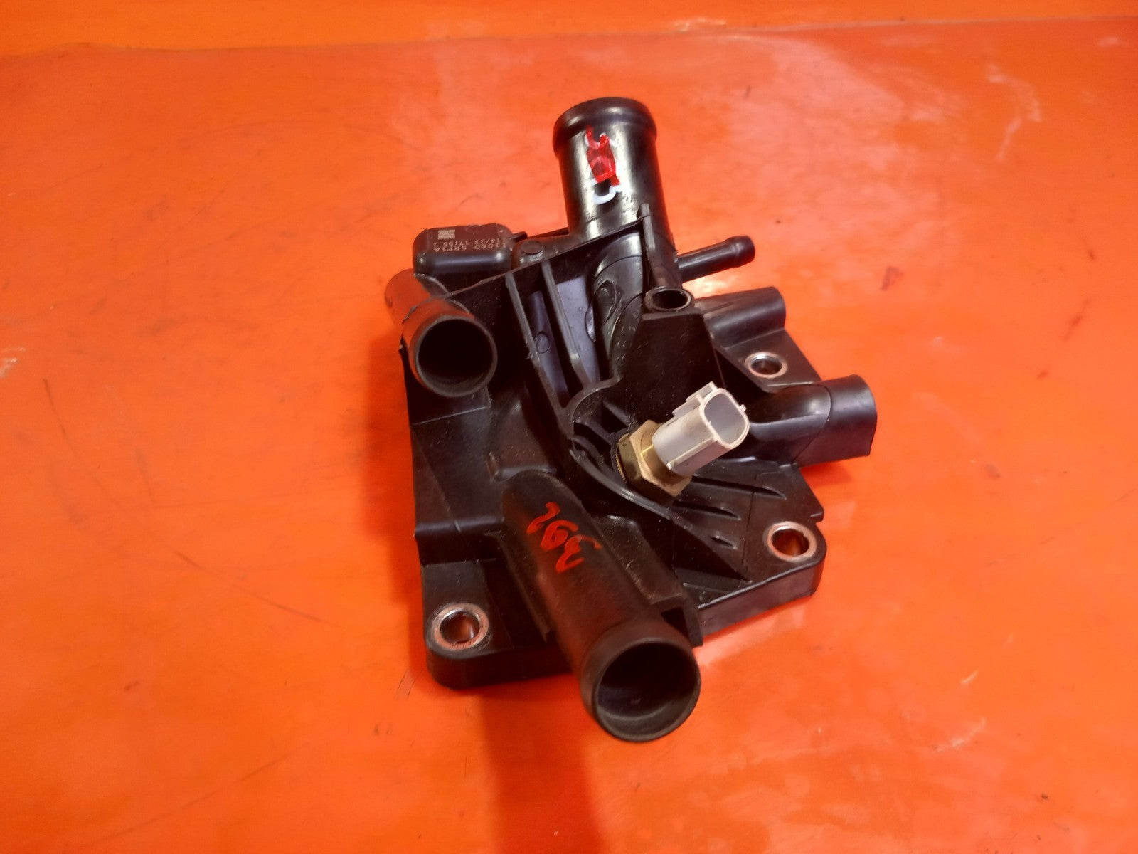 2023 Renault Captur II Thermostat Housing 110605RF1A Warranty A392 - Image 2