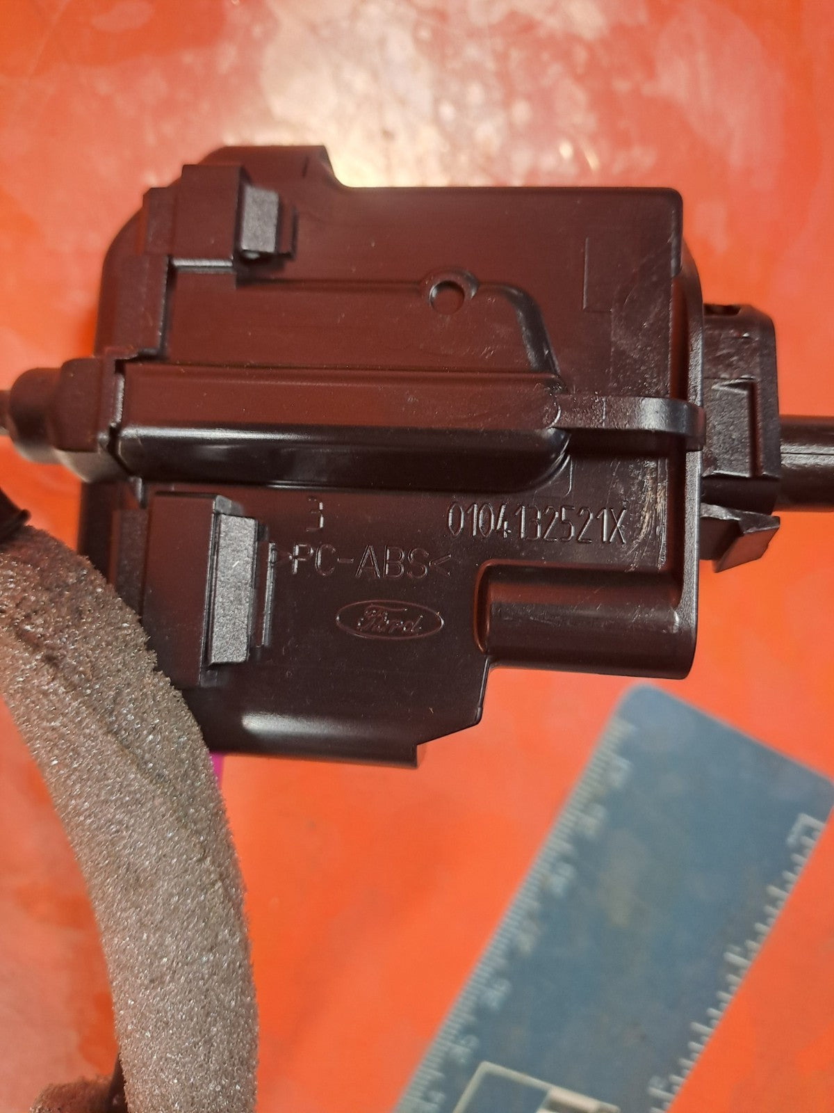 ✅FORD KUGA ST-LINE 2.5 PETROL 2025 REAR LEFT DOOR STOPPER LV4BS247B50 Warranty - Image 4