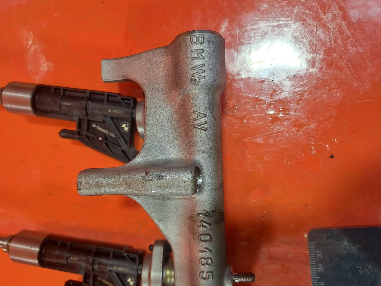 ✅2016 BMW 2 SERIES M240I F22 FUEL INJECTION RAIL 7643082 + WARRANTY A318 - Image 9