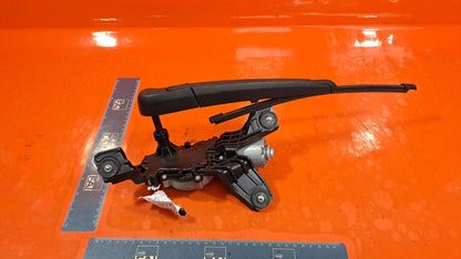 KIA XCEED 1.5 PETROL 2021 REAR WIPER MOTOR 98700J7800 Warranty A228 - Image 1