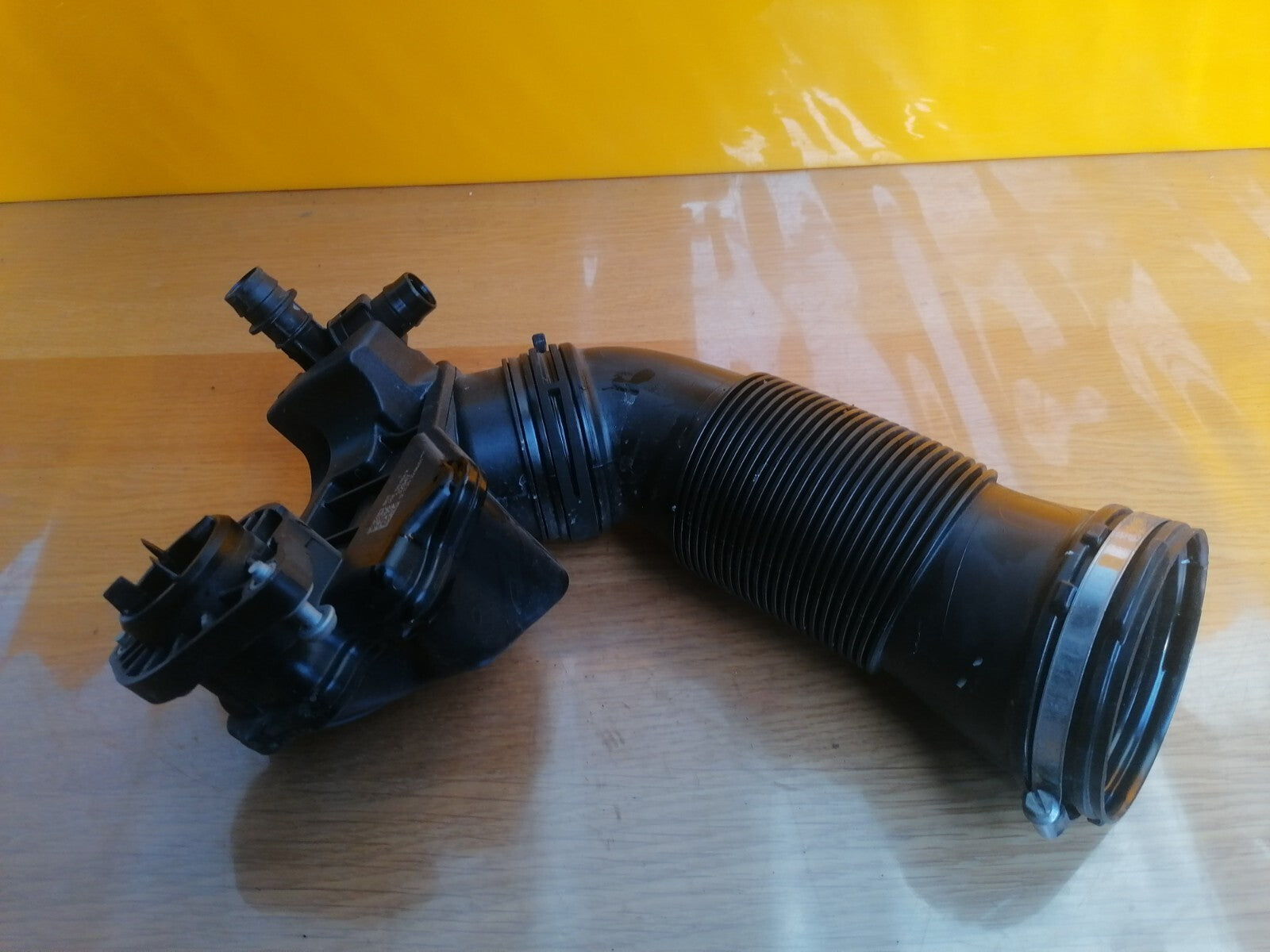 AUDI Q2 1.5 PETROL 2023 AIR INTAKE PIPE 5Q0129684C 05E129654K Warranty A091 - Image 8