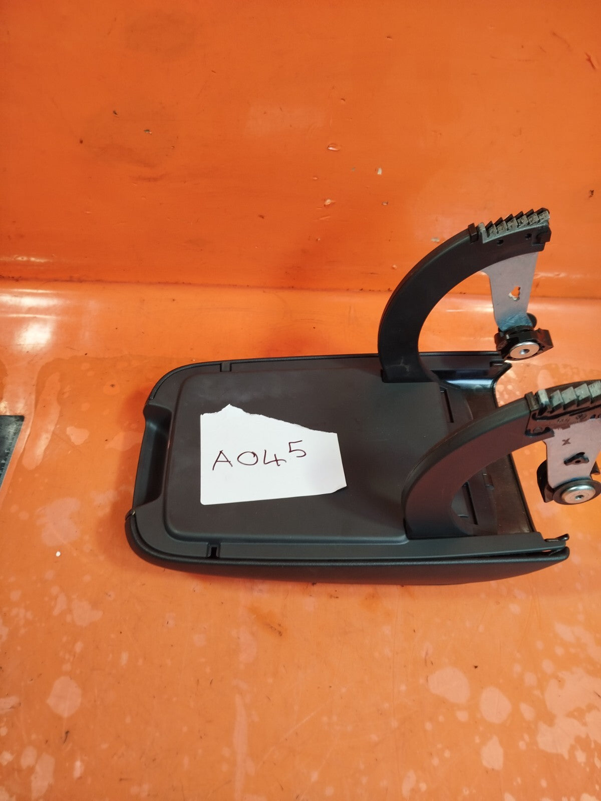 2020 SKODA KAROQ 1.0P TSI CENTRE CONSOLE ARMREST + WARRANTY A045 - Image 6