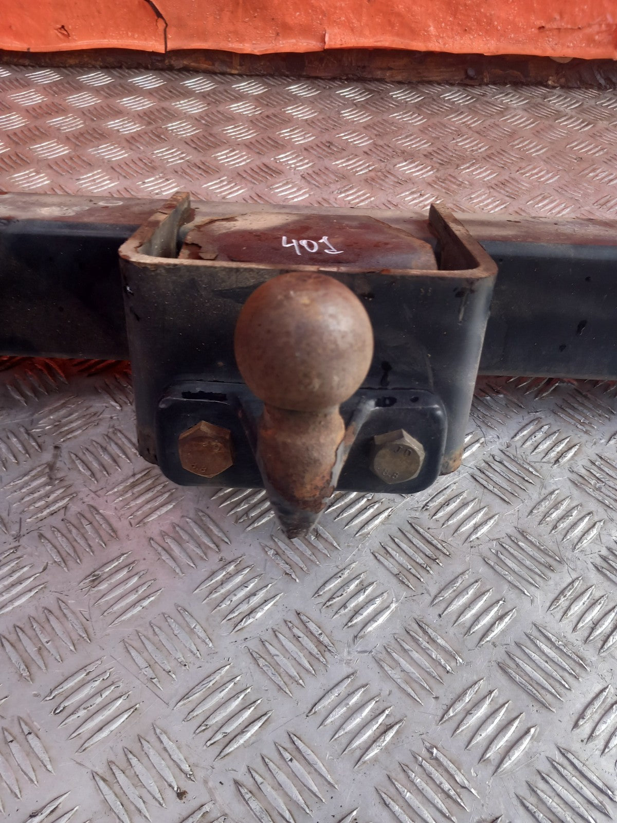 2017 Ford Ranger Wildtrak Tow Bar HB3C-19E544-AA Warranty A401 - Image 2
