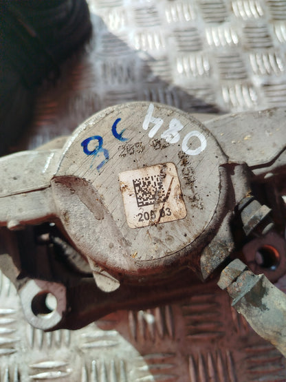 Mercedes W205 C220 2.1 Diesel 2014 Brake Caliper Rear Right Warranty A084 - Image 8