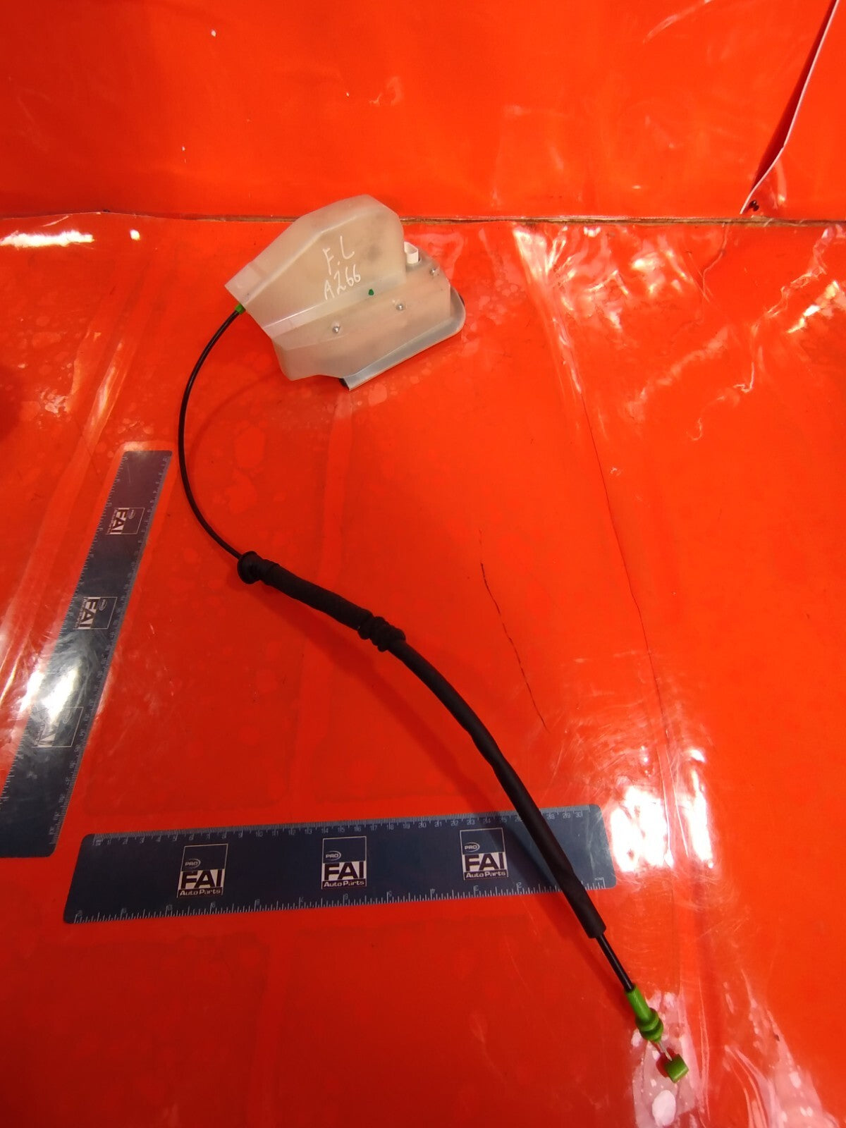 ✅Tesla Model 3 Long Range 2020 FRONT LEFT DOOR SOLENOID 1068964-00-M Warranty - Image 3