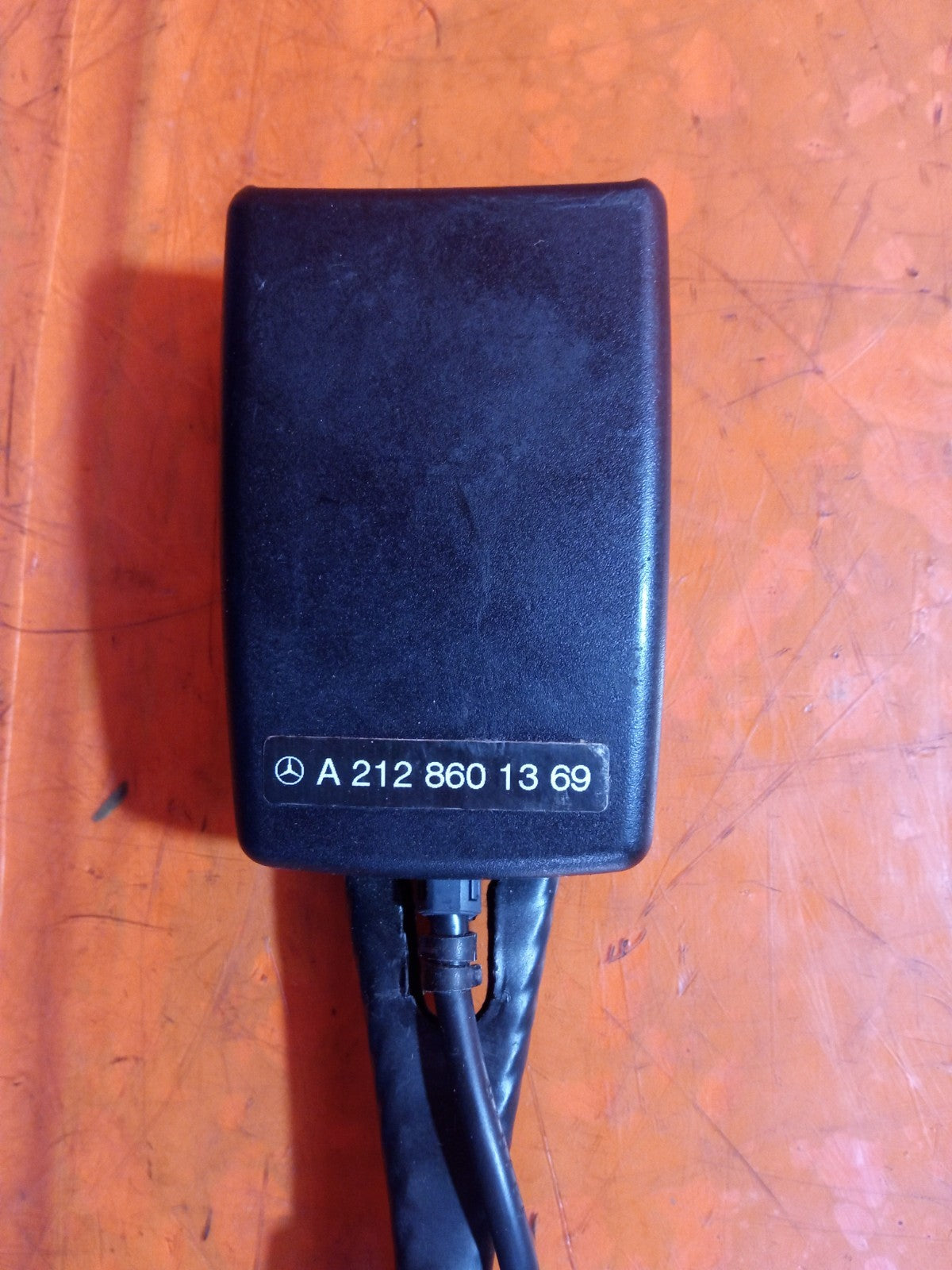 ✅Mercedes E220 W212 2.1 Diesel 2009 Front Left or Right Seat Belt Buckle A314 - Image 5